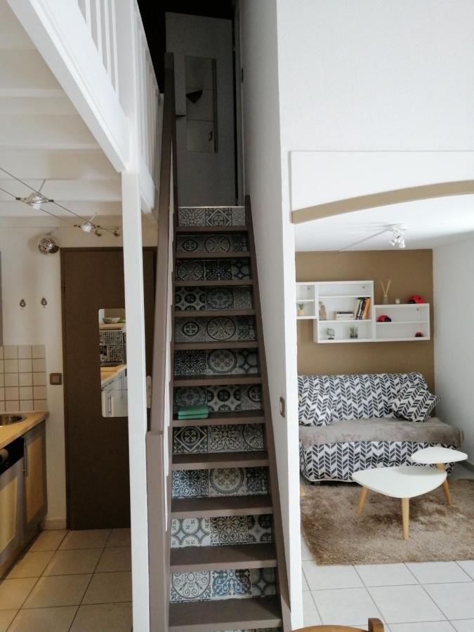 Sous Le Soleil De Provence Petite Maison Au Calme Et Tres Bien Equipee De 40M2 Avec Wifi -Jardin Prive-La Piscine Est Commune A La Residence Et Ouverte Du 1Er Mai Au 30 Septembre De 09H A 21H,En Juillet Et Aout Reservation Uniquement Du Samedi Au Sam Forcalqueiret Exterior foto